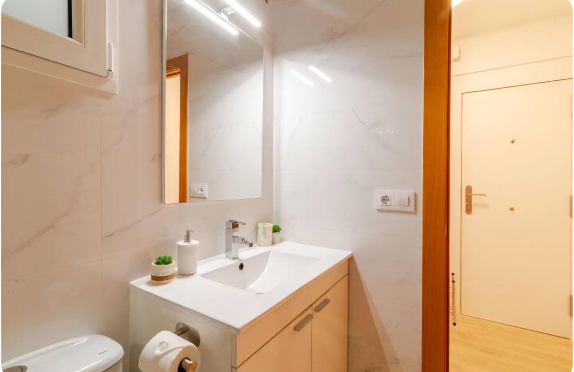 Hermoso Apartamento Cerca Al Mar بلانيس المظهر الخارجي الصورة